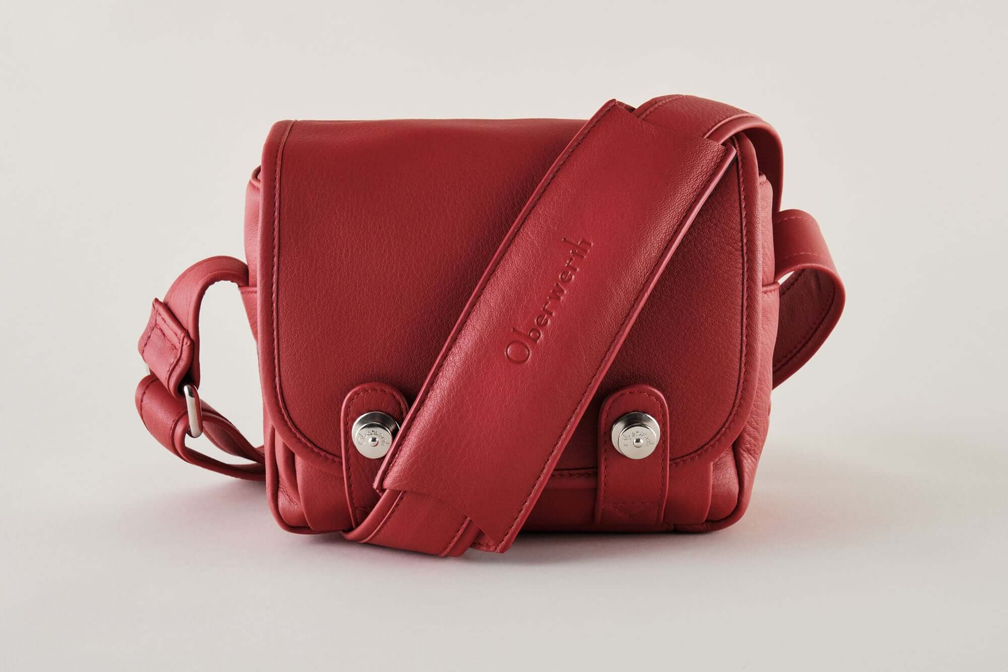 The Q Bag® Casual (Phil) - Leica Q3 bag red !Exhibition goods!